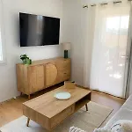 La Terrasse Enchantee, Romance, Cosy Et Jacuzzi アパート