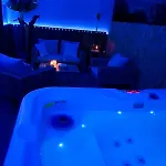 La Terrasse Enchantee, Romance, Cosy Et Jacuzzi アパート *