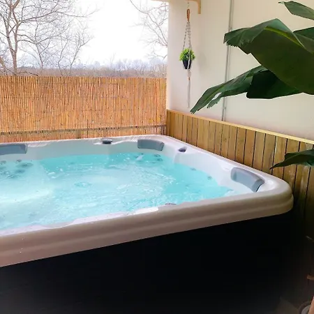 La Terrasse Enchantee, Romance, Cosy Et Jacuzzi