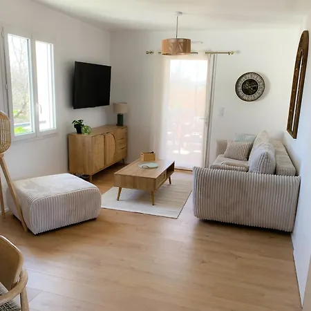 Apartment La Terrasse Enchantee, Romance, Cosy Et Jacuzzi