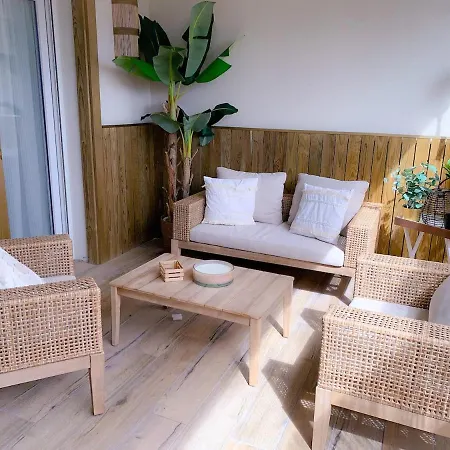 La Terrasse Enchantee, Romance, Cosy Et Jacuzzi Apartment *
