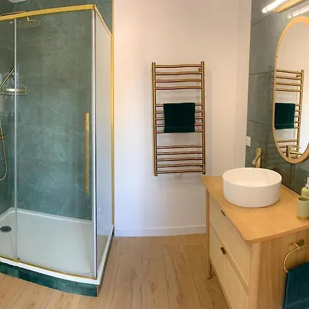 La Terrasse Enchantee, Romance, Cosy Et Jacuzzi Apartment